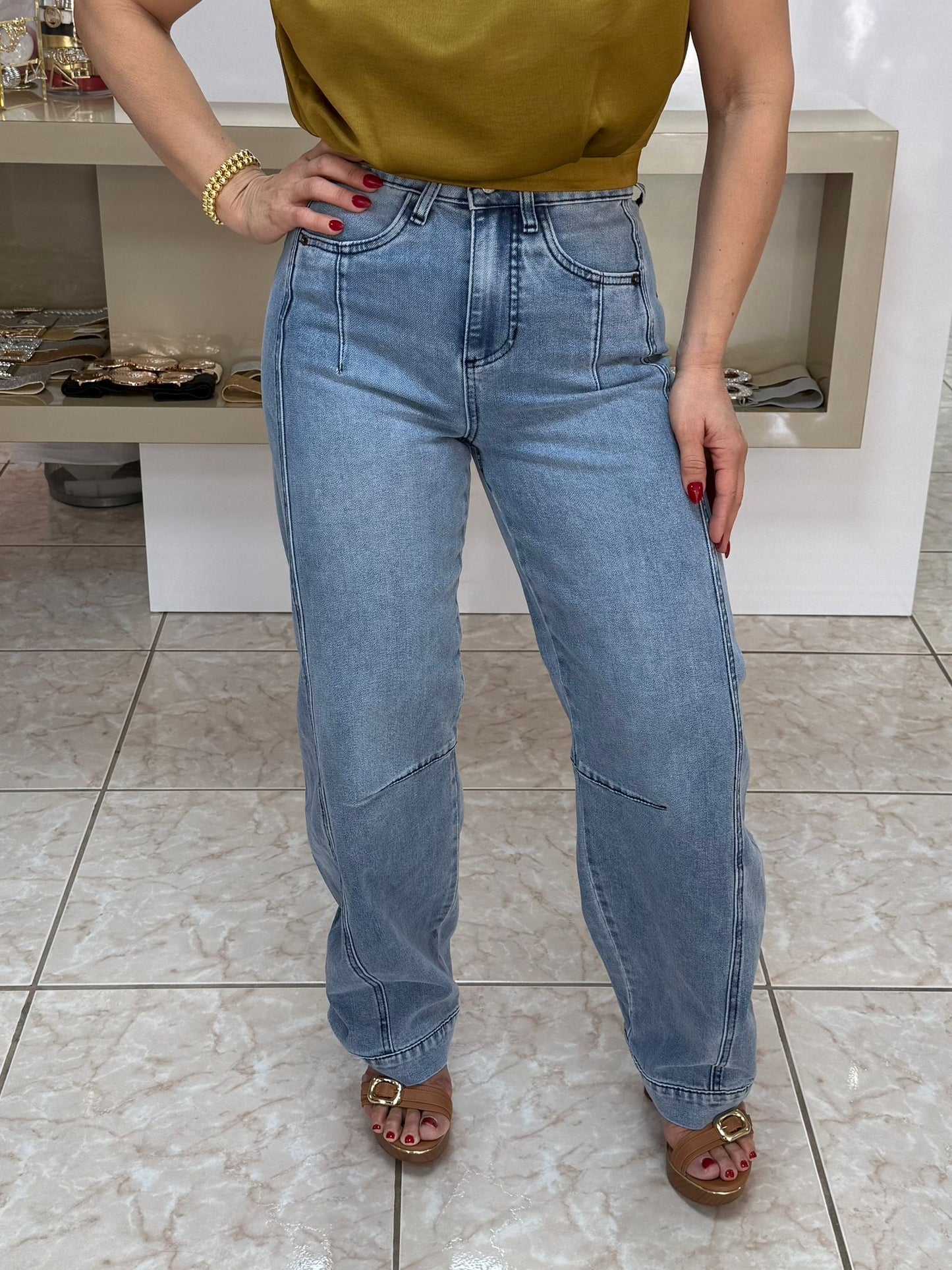 Vibrant Barrel Baggy Jeans
