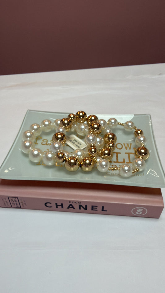 Pulsera Doradas y Perlas