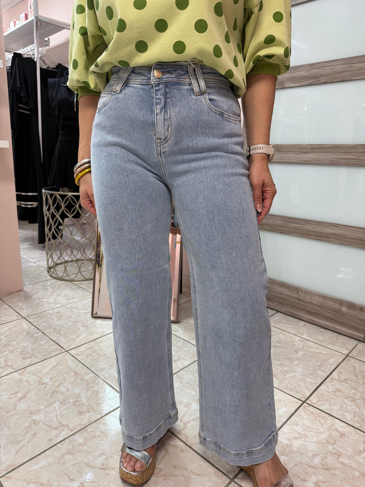 Light Medium High Waist Jeans