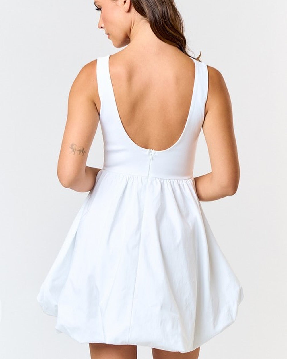 White Sleeveless Crepe Skirt Dress